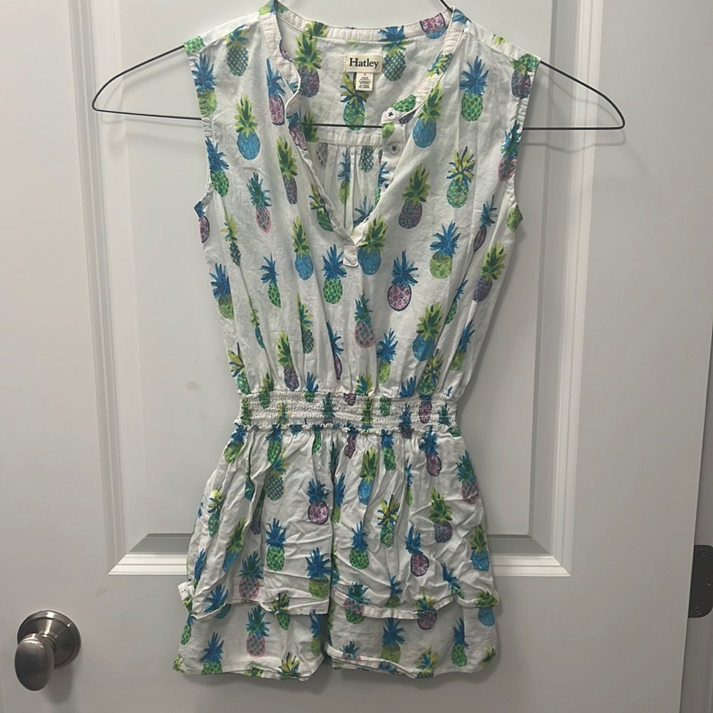 Hatley girls size 8 pineapple print dress.
